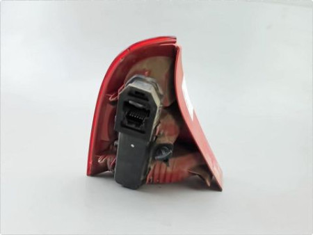 FEU ARRIERE DROIT RENAULT CLIO