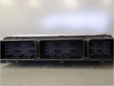 CALCULATEUR MOTEUR RENAULT MEGANE
