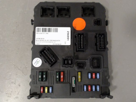 BOITIER GESTION HABITACLE PEUGEOT 206