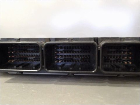 CALCULATEUR MOTEUR RENAULT MEGANE
