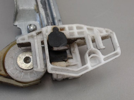 MECANISME LEVE-GLACE AVANT GAUCHE PEUGEOT 206