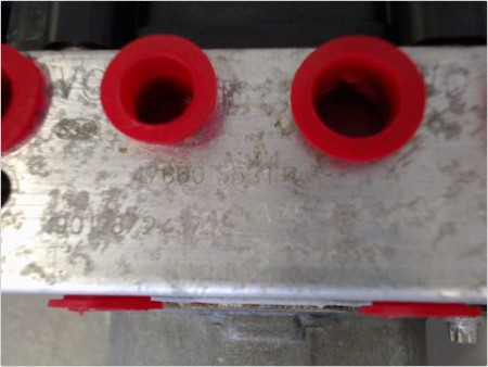 UNITE HYDRAULIQUE ABS RENAULT TWINGO