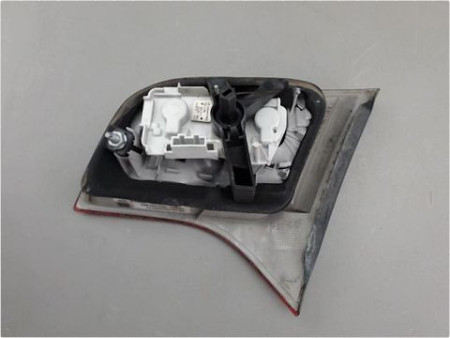 FEU ARRIERE INTERIEUR GAUCHE AUDI A4