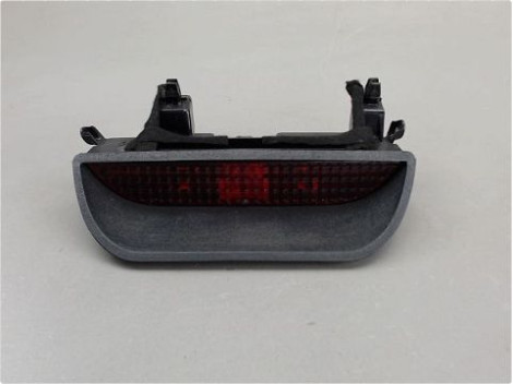 FEUX STOP SUPPLEMENTAIRE DACIA SANDERO