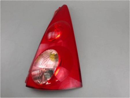FEU ARRIERE DROIT PEUGEOT 107