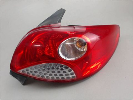 FEU ARRIERE DROIT PEUGEOT 206