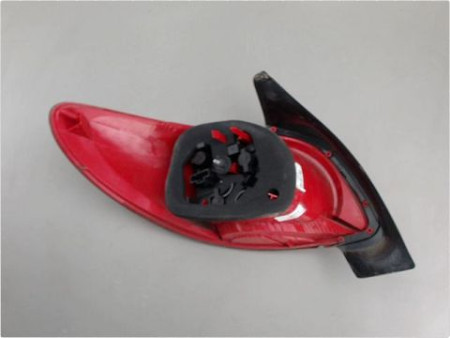 FEU ARRIERE DROIT PEUGEOT 206