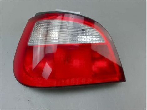 FEU ARRIERE GAUCHE  RENAULT MEGANE