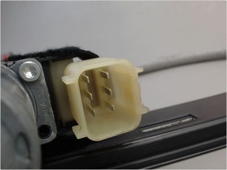 MECANISME LEVE-GLACE AVANT DROIT FORD B-MAX