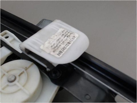 MECANISME LEVE-GLACE AVANT GAUCHE FORD B-MAX