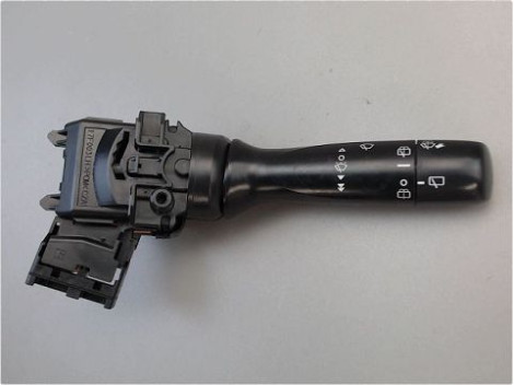 COMMANDE ESSUIE GLACE TOYOTA YARIS