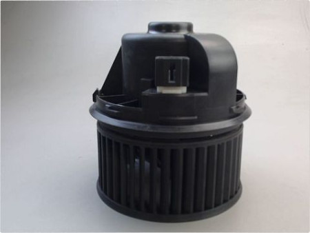 MOTEUR VENTILATEUR CHAUFFAGE FORD KUGA