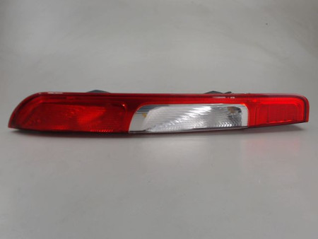 FEU ARRIERE GAUCHE  FORD FOCUS