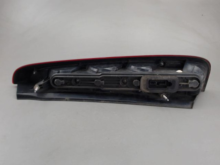 FEU ARRIERE GAUCHE  FORD FOCUS