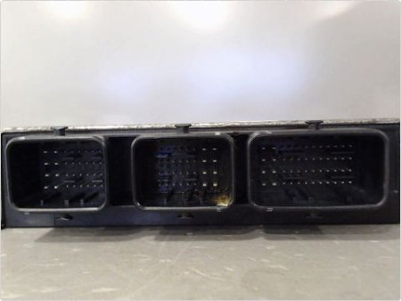 CALCULATEUR MOTEUR PEUGEOT 206