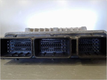 CALCULATEUR MOTEUR PEUGEOT EXPERT