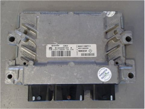 CALCULATEUR MOTEUR DACIA SANDERO