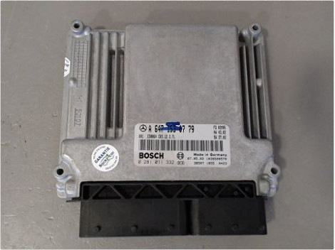 CALCULATEUR MOTEUR MERCEDES CLASSE E