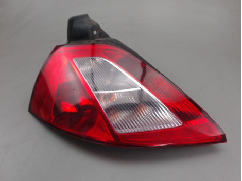 FEU ARRIERE GAUCHE  RENAULT MEGANE