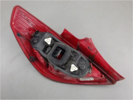 FEU ARRIERE DROIT OPEL CORSA