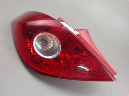 FEU ARRIERE GAUCHE  OPEL CORSA