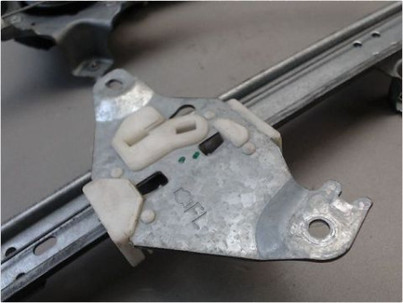 MECANISME LEVE-GLACE ARRIERE GAUCHE NISSAN QASHQAI