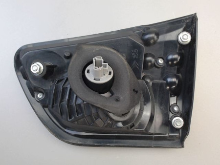 FEU ARRIERE INTERIEUR GAUCHE PEUGEOT 4007