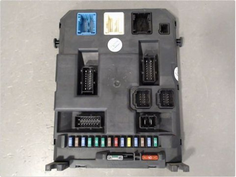 BOITIER GESTION HABITACLE PEUGEOT 207