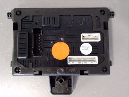 BOITIER GESTION HABITACLE RENAULT CLIO