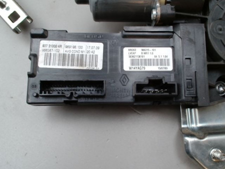 MECANISME LEVE-GLACE AVANT GAUCHE RENAULT MEGANE