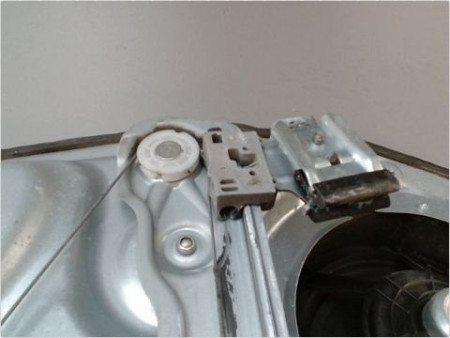 MECANISME LEVE-GLACE AVANT GAUCHE HYUNDAI IX20