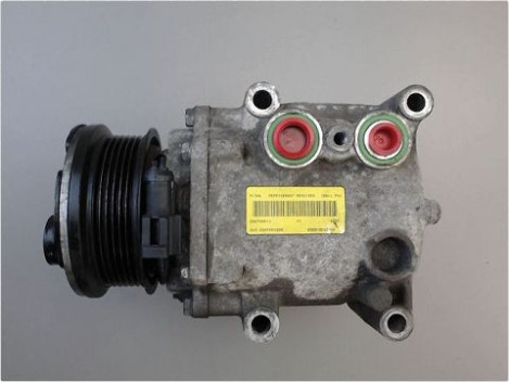 COMPRESSEUR AIR CONDITIONNE FORD FIESTA