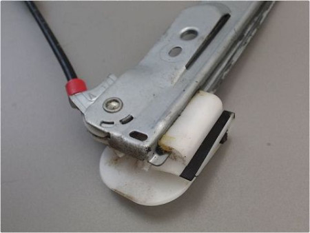 MECANISME LEVE-GLACE AVANT GAUCHE FORD FIESTA