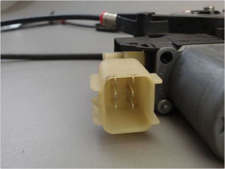 MECANISME LEVE-GLACE AVANT GAUCHE FORD FIESTA