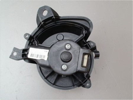 MOTEUR VENTILATEUR CHAUFFAGE OPEL CORSA