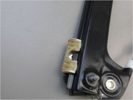MECANISME LEVE-GLACE AVANT DROIT VOLKSWAGEN POLO
