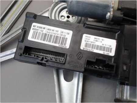 MECANISME LEVE-GLACE AVANT GAUCHE RENAULT MEGANE