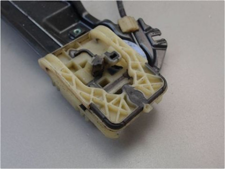 MECANISME LEVE-GLACE AVANT GAUCHE OPEL ASTRA