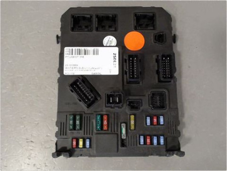 BOITIER GESTION HABITACLE PEUGEOT 206