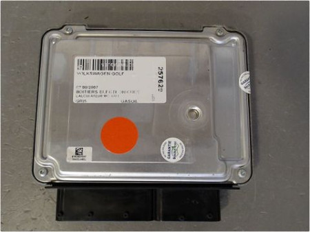 CALCULATEUR MOTEUR VOLKSWAGEN GOLF