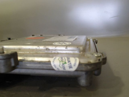 CALCULATEUR MOTEUR FORD FIESTA