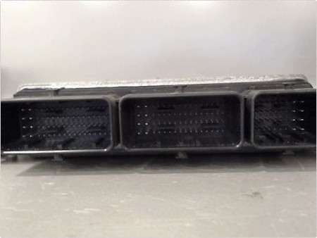 CALCULATEUR MOTEUR RENAULT MEGANE