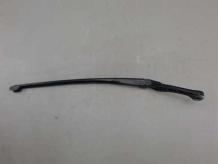 BRAS ESSUIE-GLACE AVANT GAUCHE AUDI A4