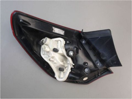 FEU ARRIERE DROIT OPEL ASTRA