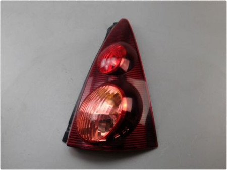 FEU ARRIERE DROIT PEUGEOT 107