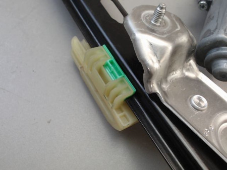 MECANISME LEVE-GLACE AVANT GAUCHE VOLKSWAGEN PASSAT