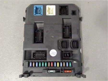 BOITIER GESTION HABITACLE PEUGEOT 207
