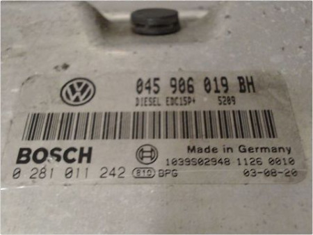 CALCULATEUR MOTEUR VOLKSWAGEN POLO