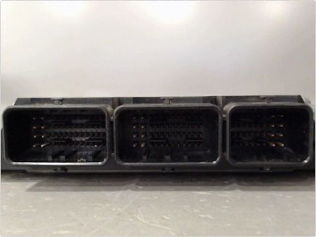 CALCULATEUR MOTEUR RENAULT MEGANE
