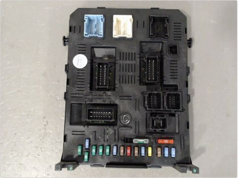 BOITIER GESTION HABITACLE PEUGEOT 307